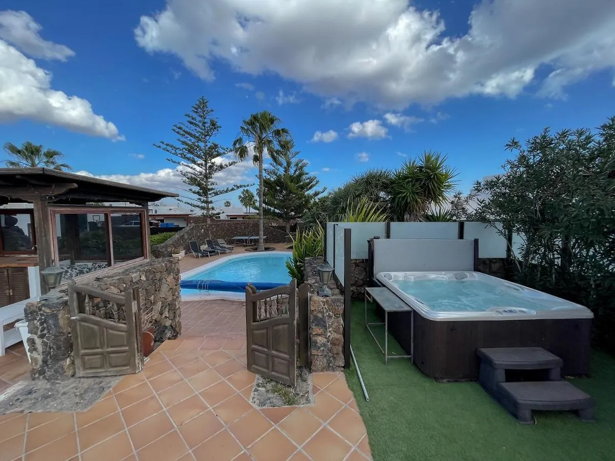 Villa Piscine Jacuzzi Puerto Del Carmen Spain